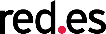 Logo de red.es, la entidad pública que impulsa la transformación digital en España, con un diseño moderno que destaca por su tipografía en negro y un punto rojo.